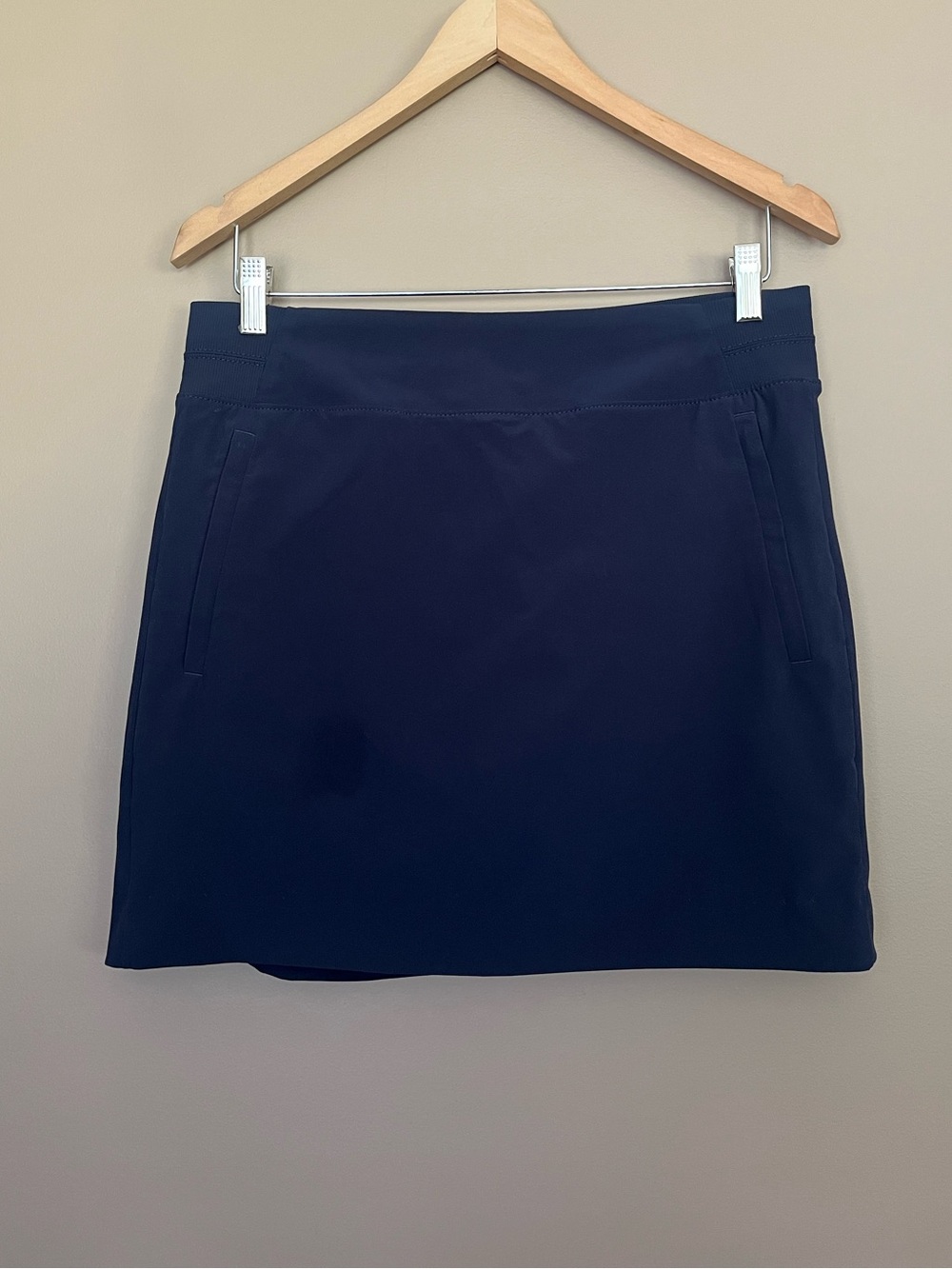 {Athleta} Brooklyn Skort in Navy - Womens 10